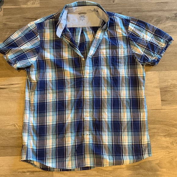 Izod Other - IZOD button down shirt